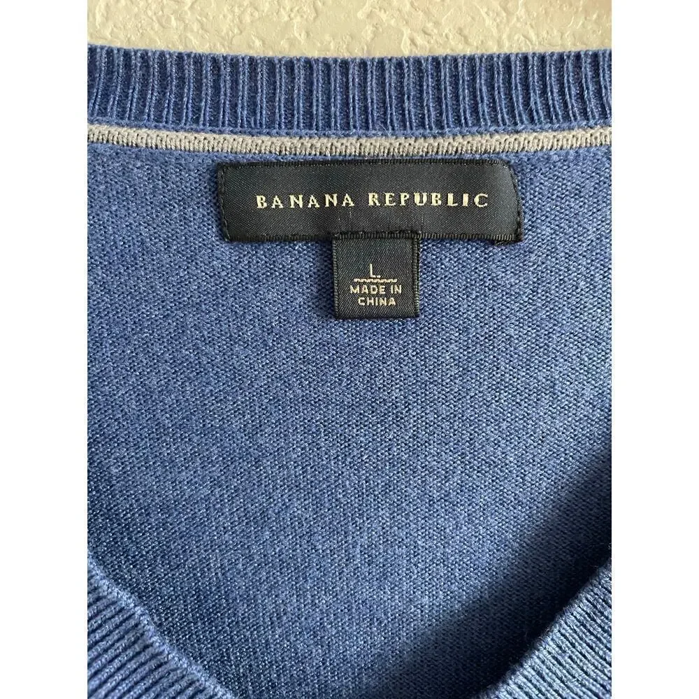 Banana Republic V-neck Silk Cashmere Sweater Blue Large Preppy Academia